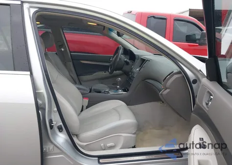 2011 Infiniti G37 Journey z USA, uszkodzony, nr VIN JN1CV6AP6BM505875